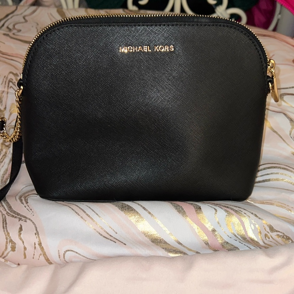 Michael Kors Jet Set Black Crossbody with Wallet